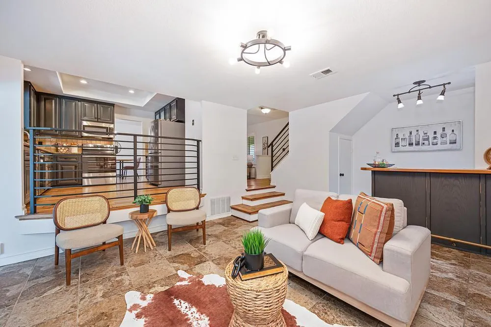 8340 Marina Greens Way, Sacramento, CA 95826