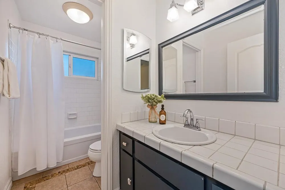 8340 Marina Greens Way, Sacramento, CA 95826