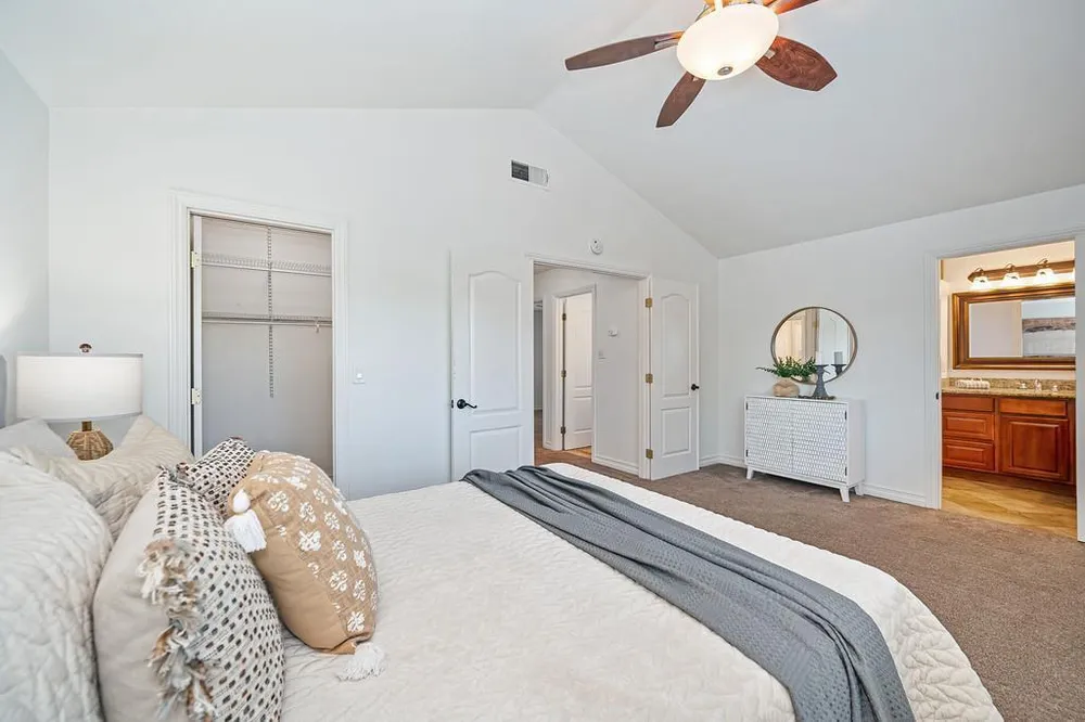 8340 Marina Greens Way, Sacramento, CA 95826