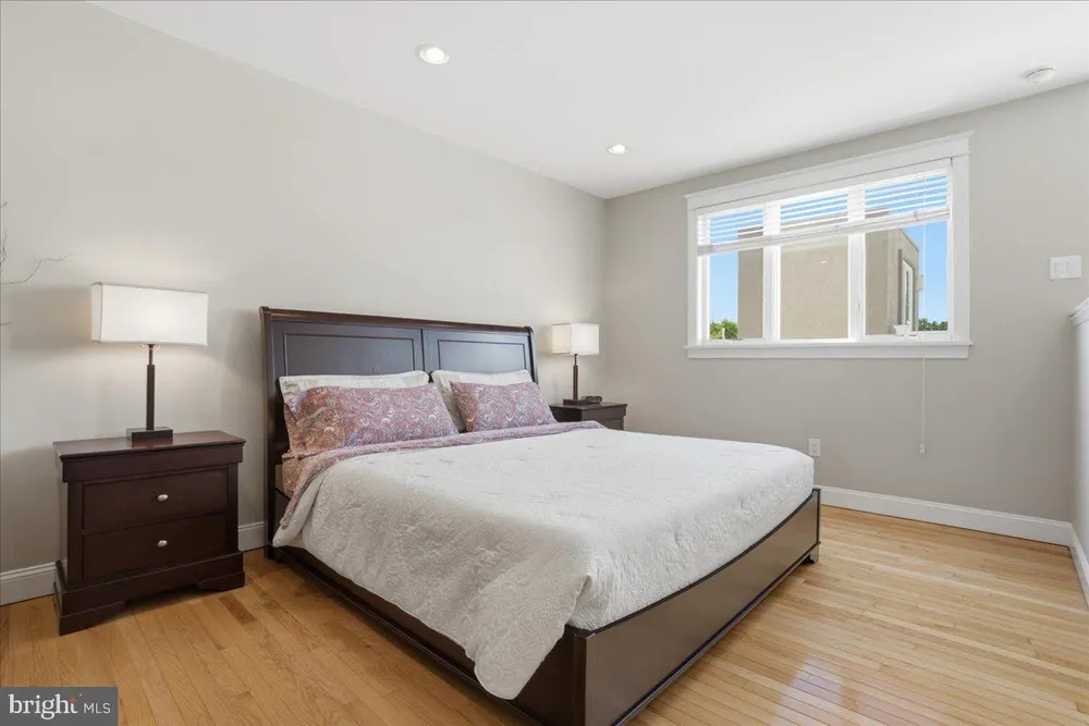 312 Dickinson St, Philadelphia, PA 19147