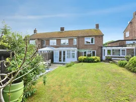 Windmill Way, Much Hadham thumb 2