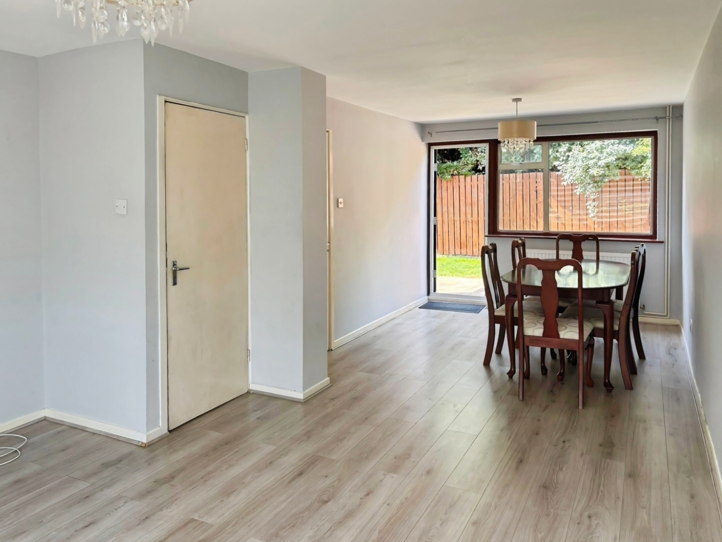 Hadlow Court, Slough Image 3