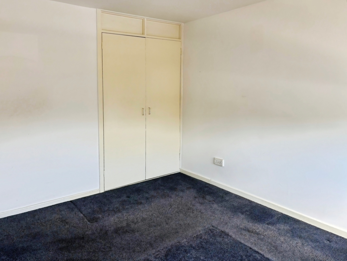 Hadlow Court, Slough Image 7