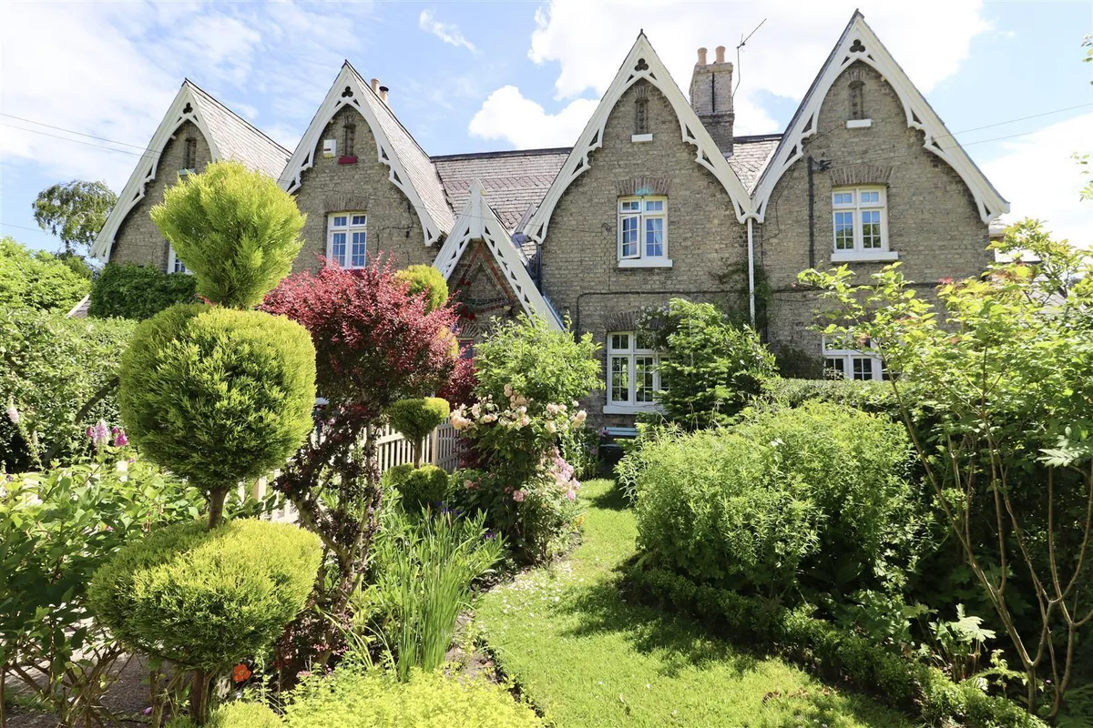 Rooks Cottages, North Cliffe, York