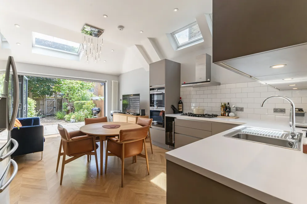 Bridgman Road, Chiswick, W4 photo 6