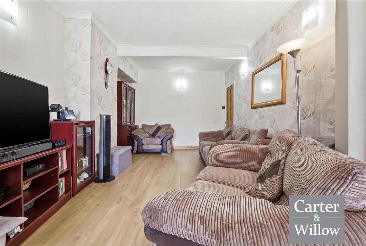 Becontree Avenue, Essex Image 3