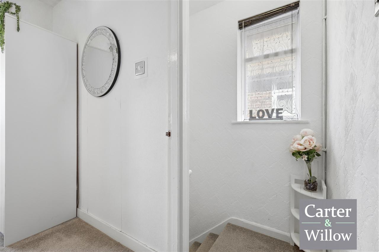 Becontree Avenue, Essex Image 11