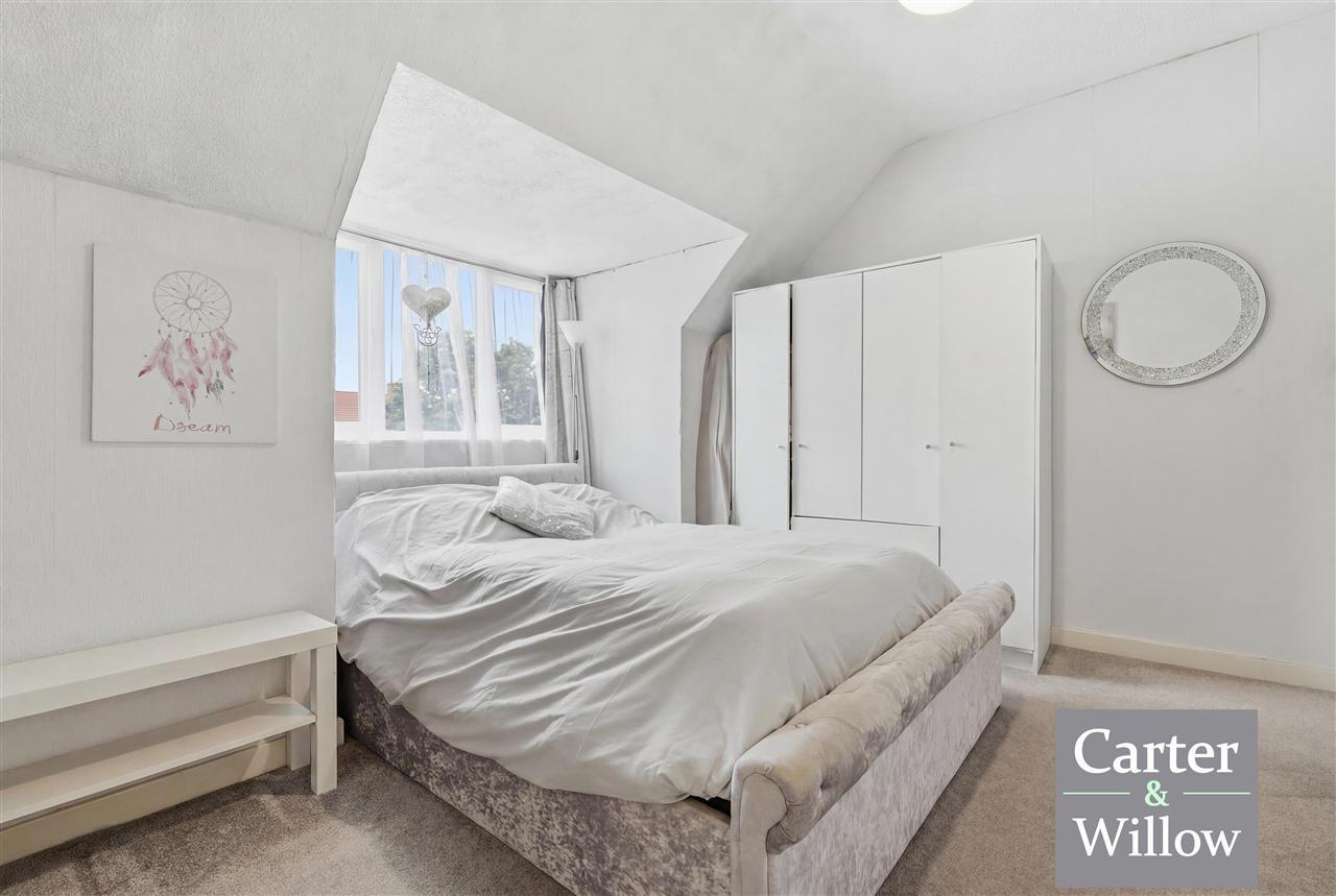 Becontree Avenue, Essex Image 13