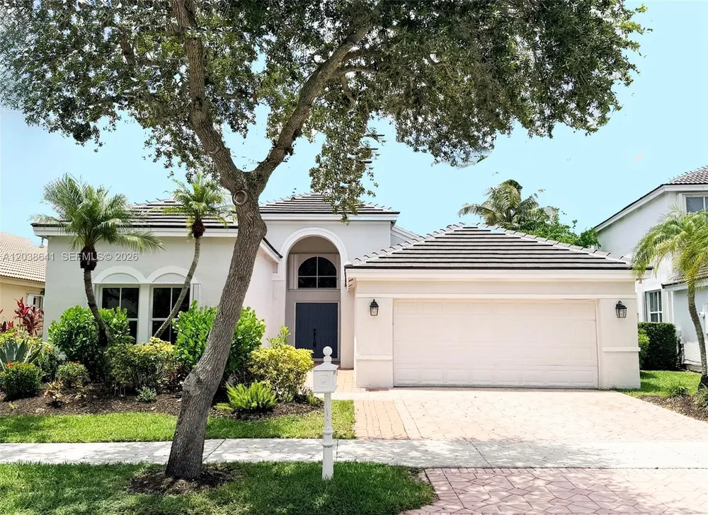 1212 Falls Blvd, Weston, FL 33327