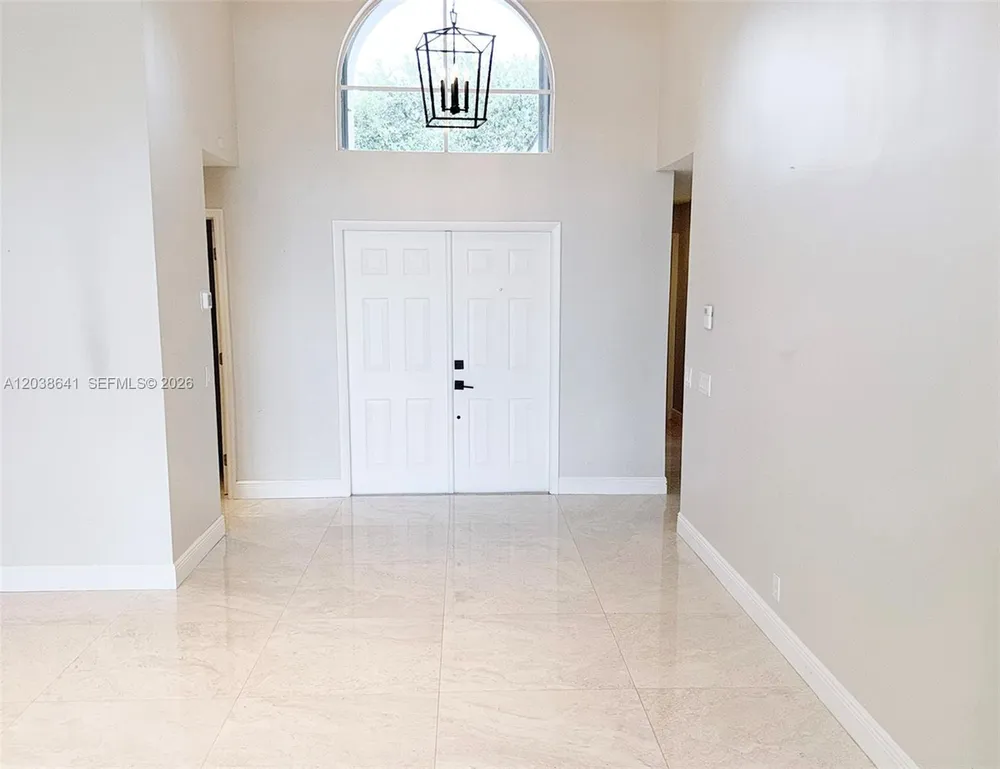 1212 Falls Blvd, Weston, FL 33327