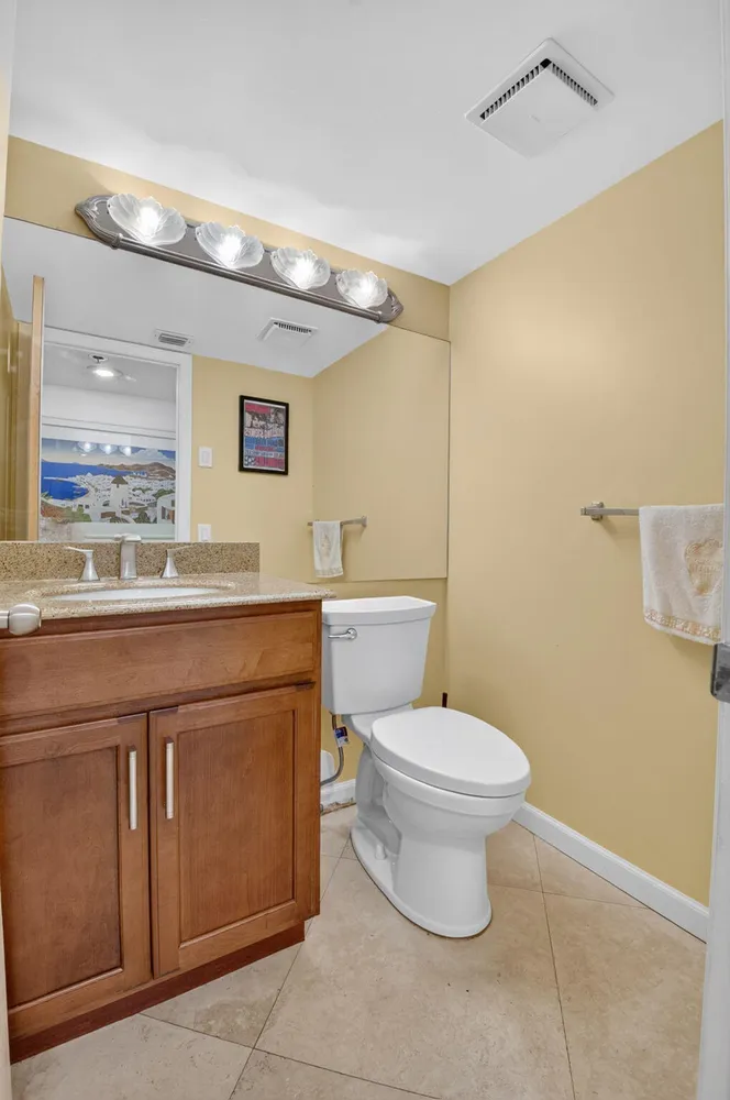 1401 S Ocean Blvd, Boca Raton, FL 33432