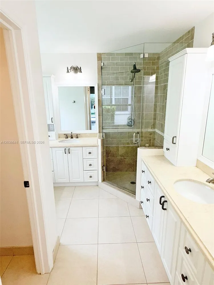 1212 Falls Blvd, Weston, FL 33327