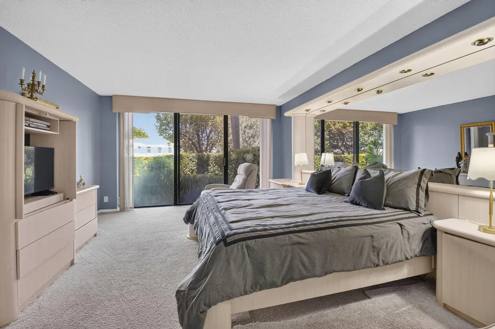 1401 S Ocean Blvd, Boca Raton, FL 33432