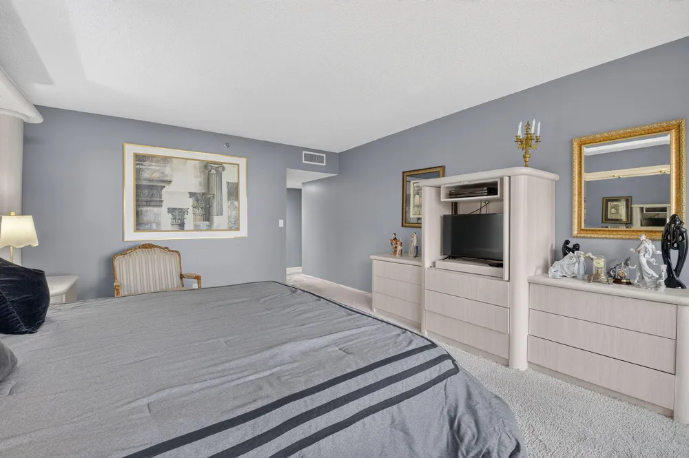 1401 S Ocean Blvd, Boca Raton, FL 33432