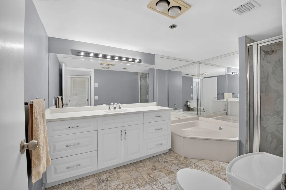1401 S Ocean Blvd, Boca Raton, FL 33432