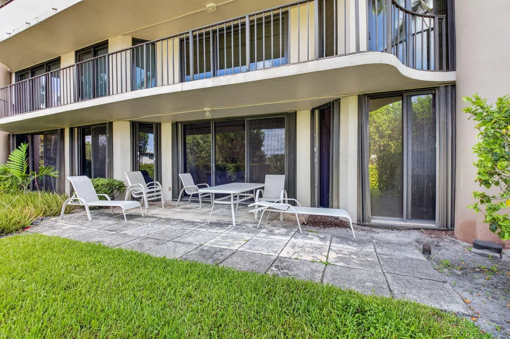 1401 S Ocean Blvd, Boca Raton, FL 33432