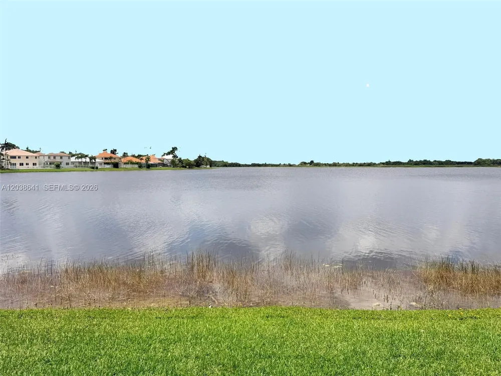 1212 Falls Blvd, Weston, FL 33327