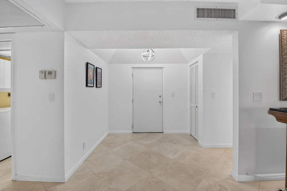1401 S Ocean Blvd, Boca Raton, FL 33432