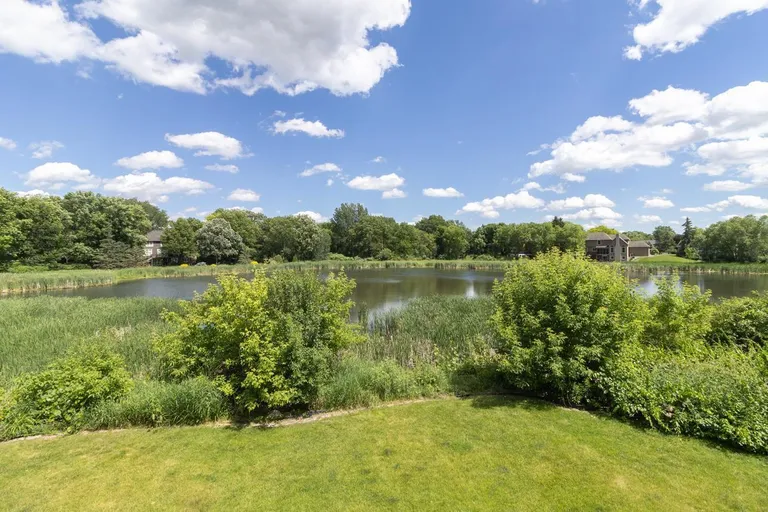 3440 Zircon Ln N, Plymouth, MN 55447