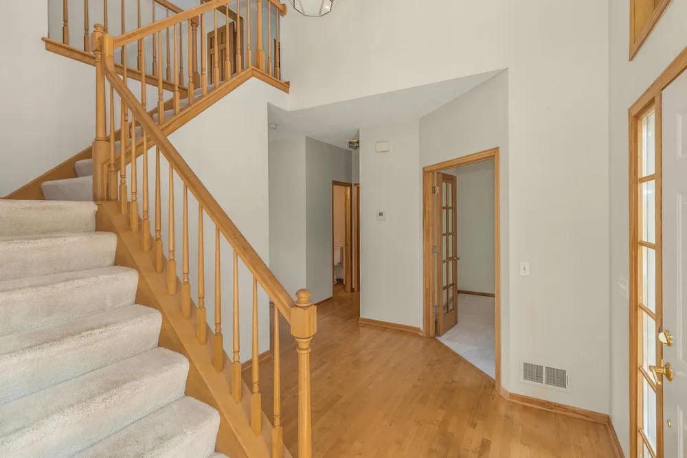 3440 Zircon Ln N, Plymouth, MN 55447