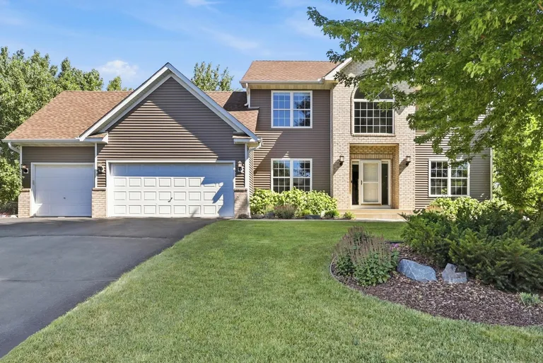6123 169th St W, Lakeville, MN 55024