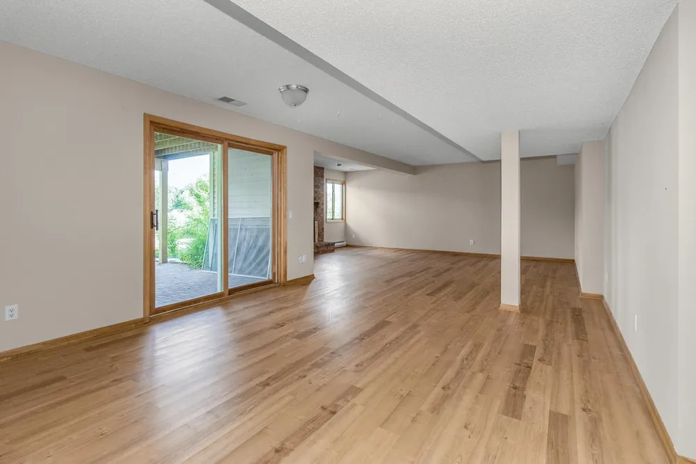 3440 Zircon Ln N, Plymouth, MN 55447
