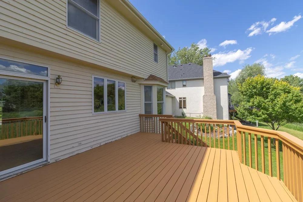 3440 Zircon Ln N, Plymouth, MN 55447