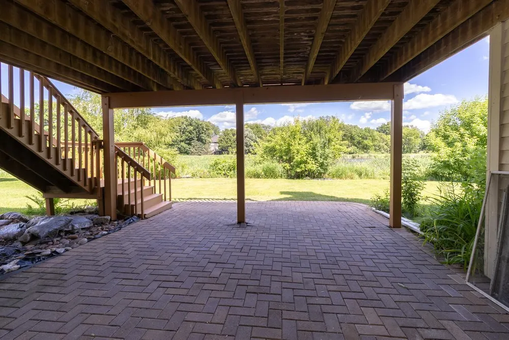 3440 Zircon Ln N, Plymouth, MN 55447