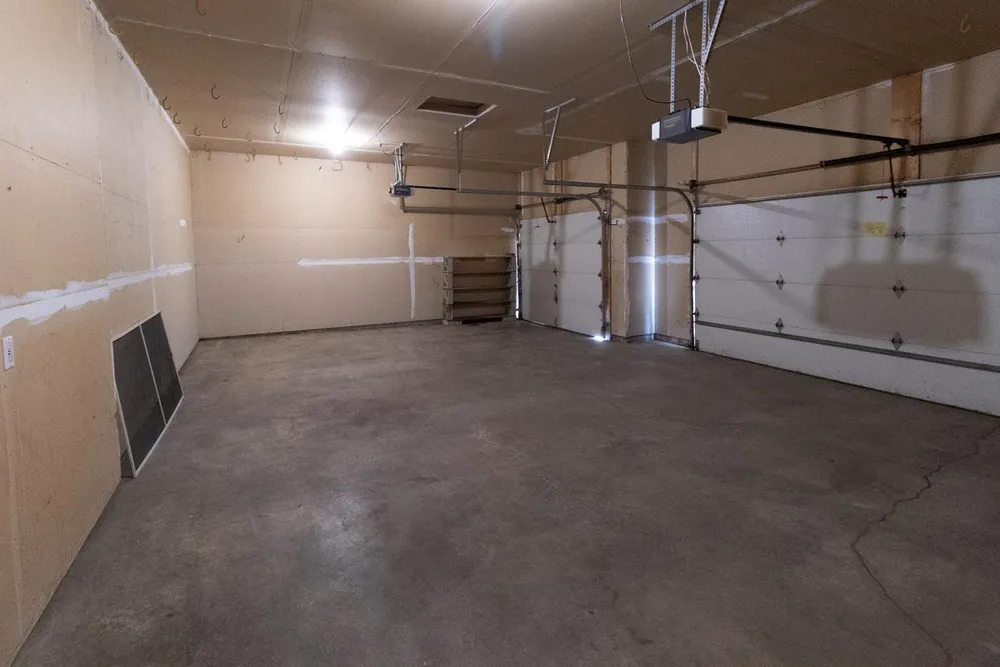 3440 Zircon Ln N, Plymouth, MN 55447