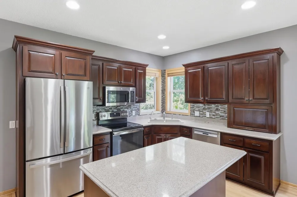 6123 169th St W, Lakeville, MN 55024
