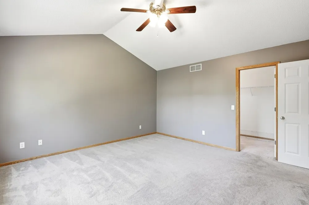6123 169th St W, Lakeville, MN 55024