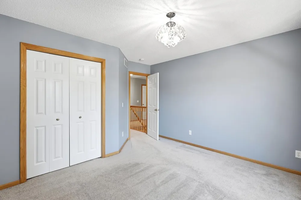6123 169th St W, Lakeville, MN 55024