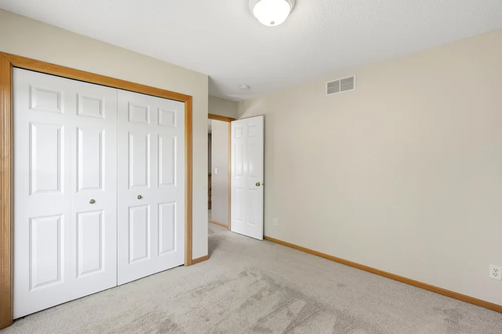 6123 169th St W, Lakeville, MN 55024