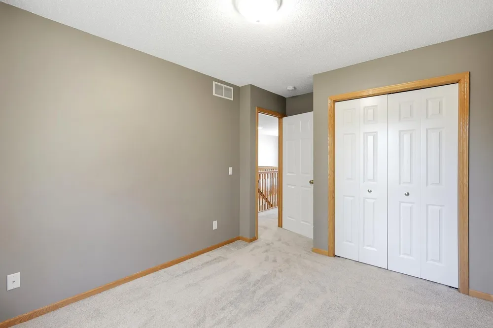 6123 169th St W, Lakeville, MN 55024
