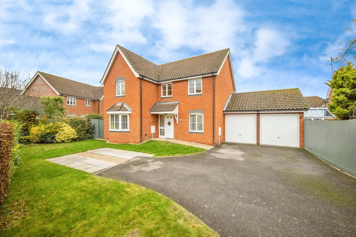 Hercules Road, Rendlesham, Woodbridge