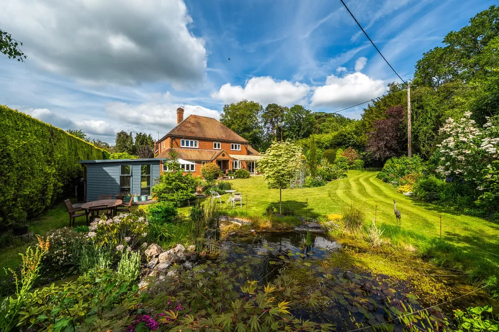 Church Lane, Heckfield, RG27 photo 8