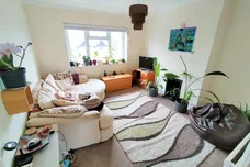 Nutleigh Grove, HITCHIN
