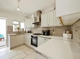Devon Road, Barking thumb 3