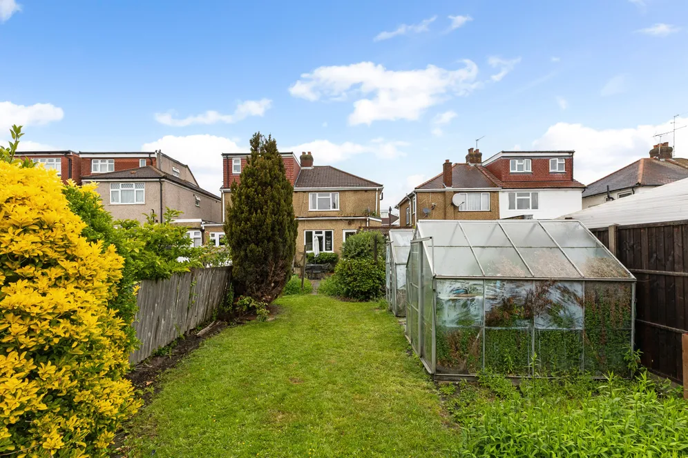 Ennerdale Avenue, Stanmore, HA7 photo 3