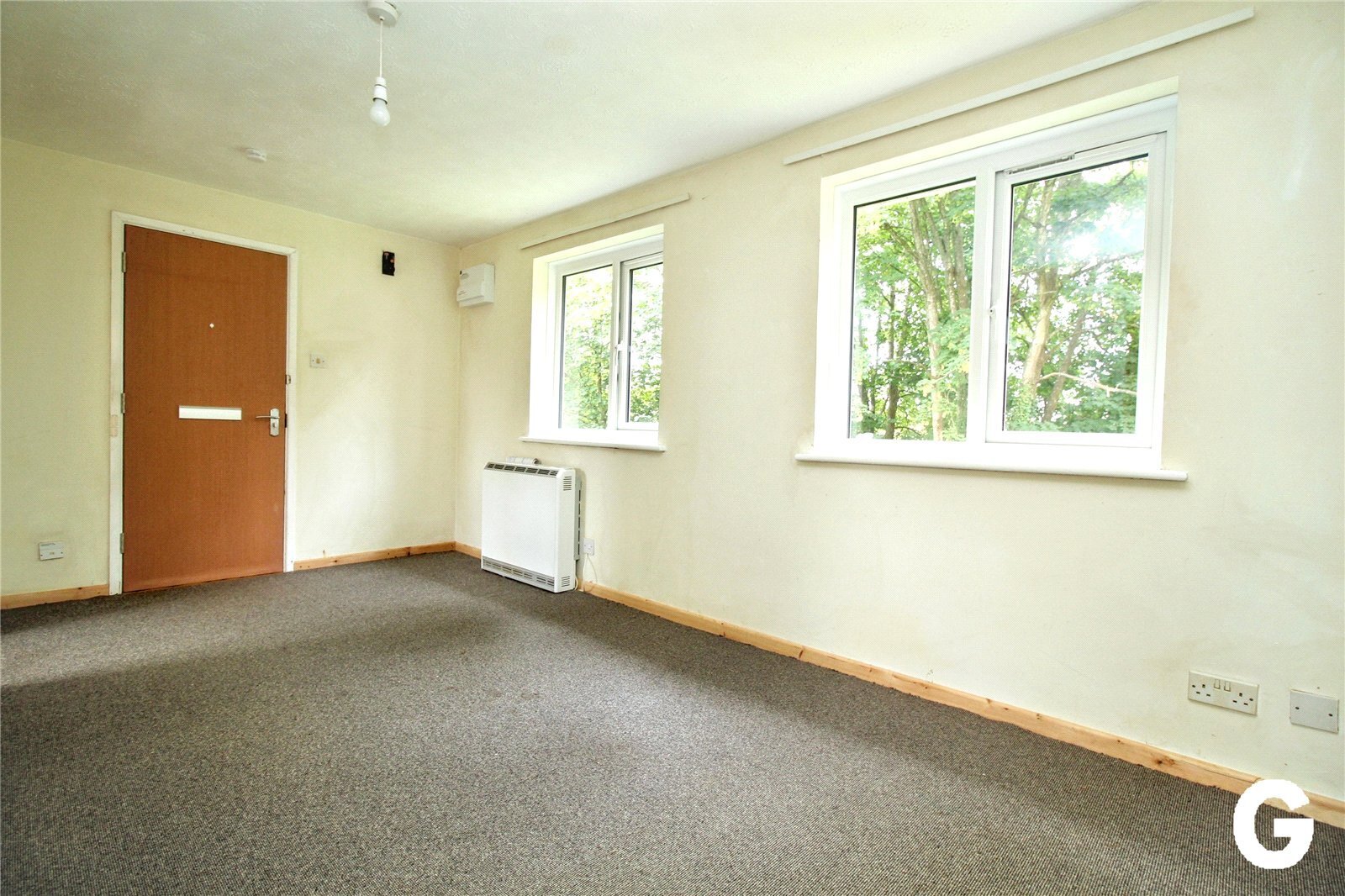 Willow Drive, Ringwood, Hampshire, BH24 Image 4