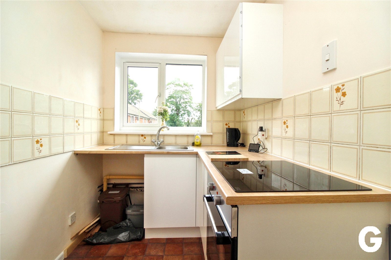 Willow Drive, Ringwood, Hampshire, BH24 Image 5