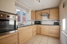 Goodes Court, Royston
