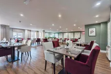 Goodes Court, Royston