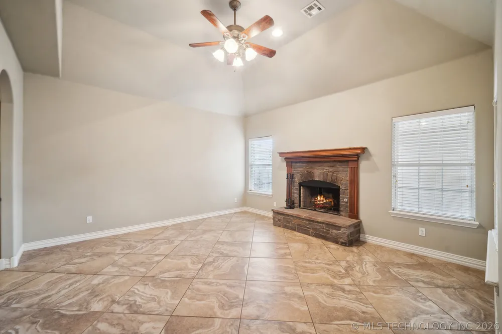 13302 E 43rd St, Tulsa, OK 74134