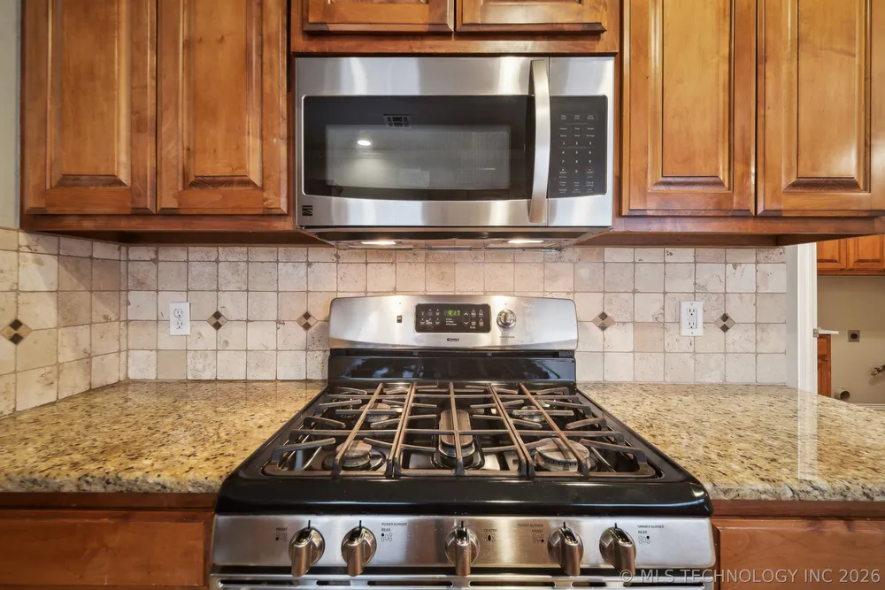 13302 E 43rd St, Tulsa, OK 74134