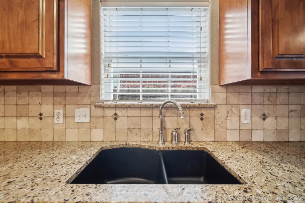 13302 E 43rd St, Tulsa, OK 74134