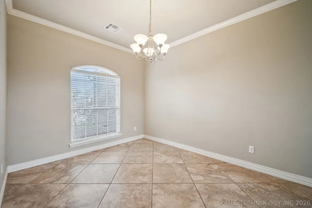 13302 E 43rd St, Tulsa, OK 74134