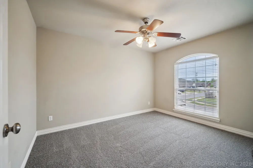 13302 E 43rd St, Tulsa, OK 74134