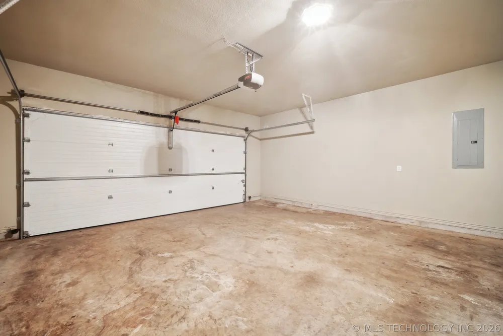 13302 E 43rd St, Tulsa, OK 74134
