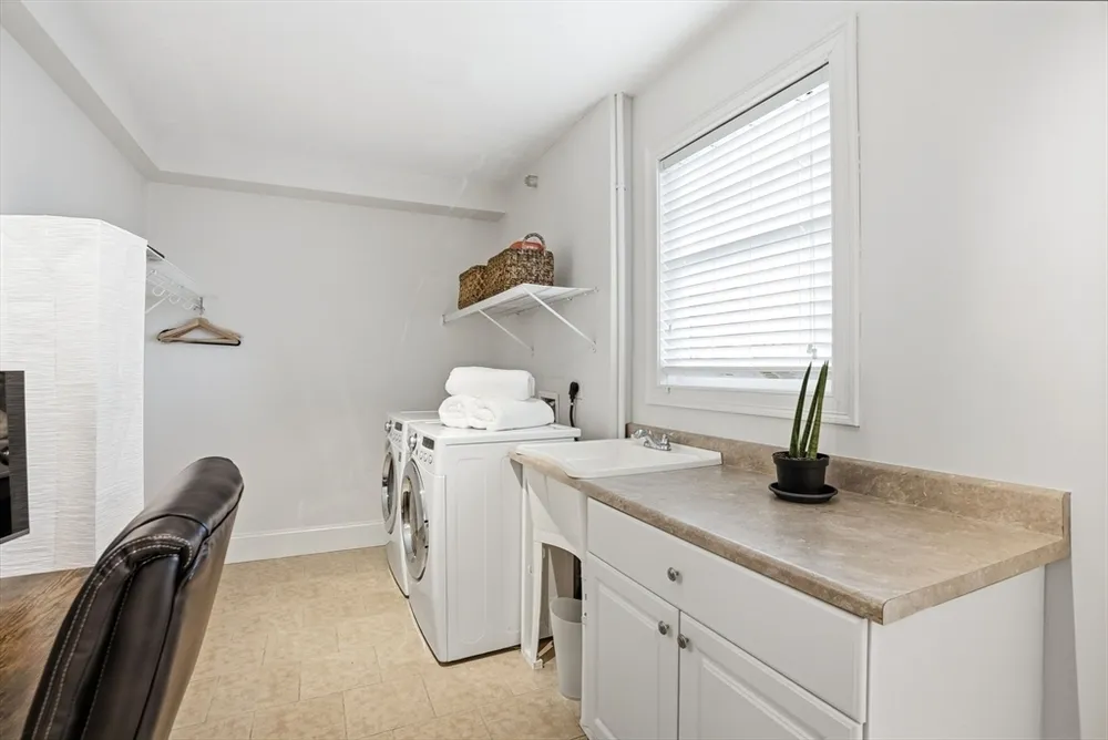9 Park St, Boston, MA 02122